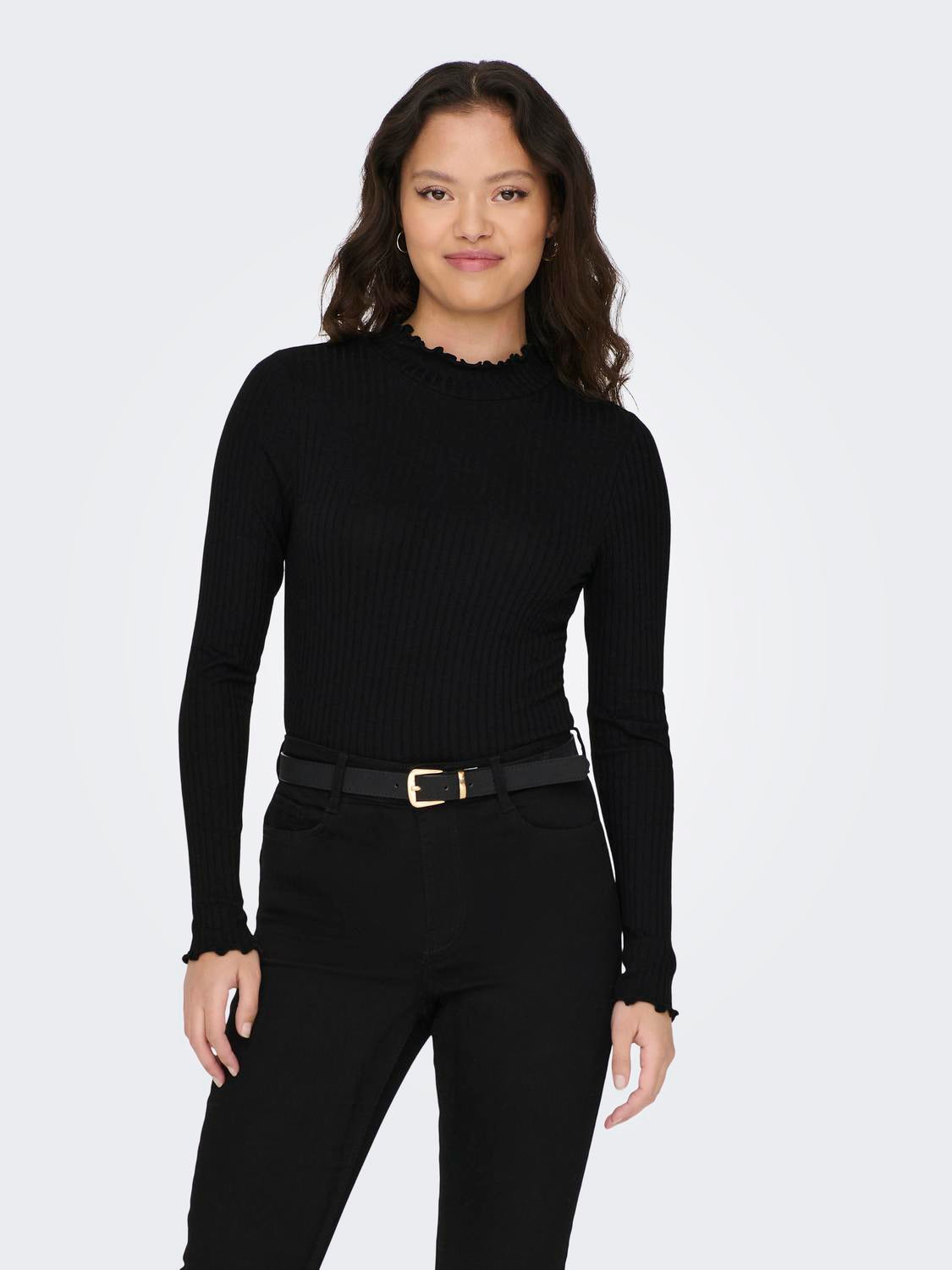 model_shot-front