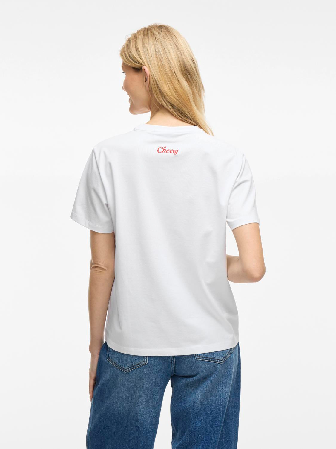 model_shot-back