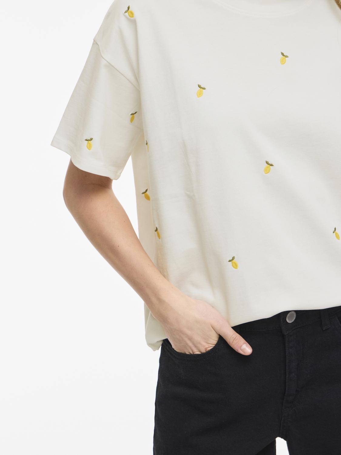 model_shot-detail