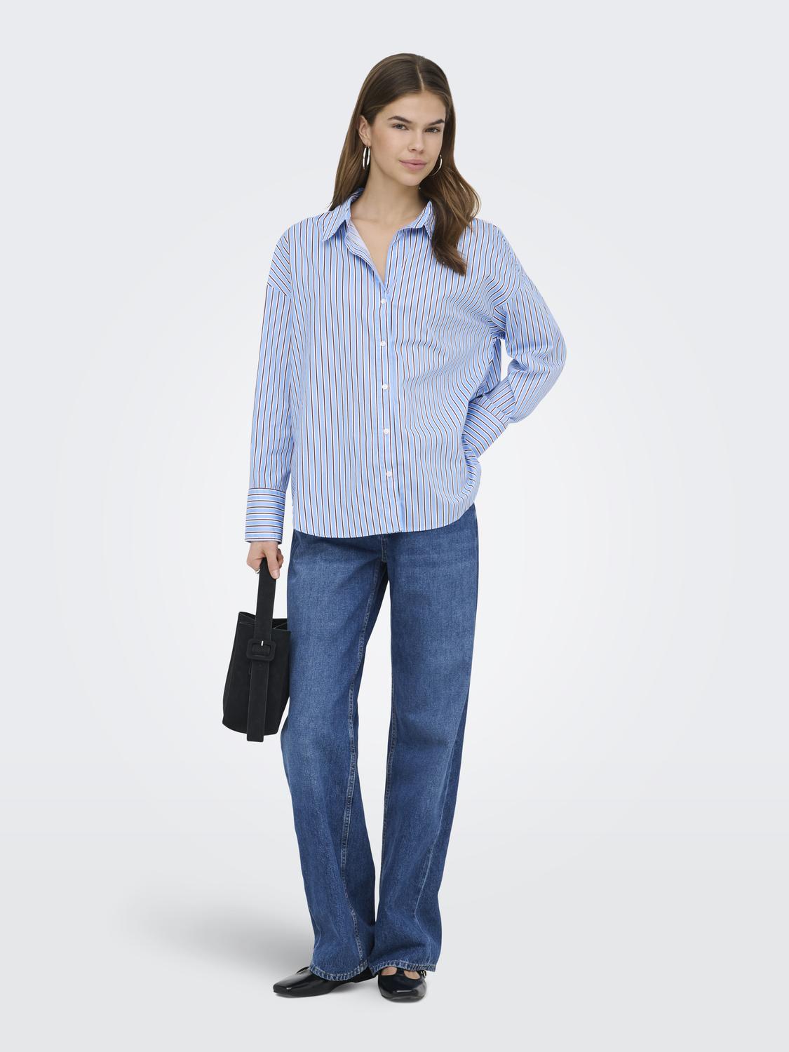 model_shot-front_full