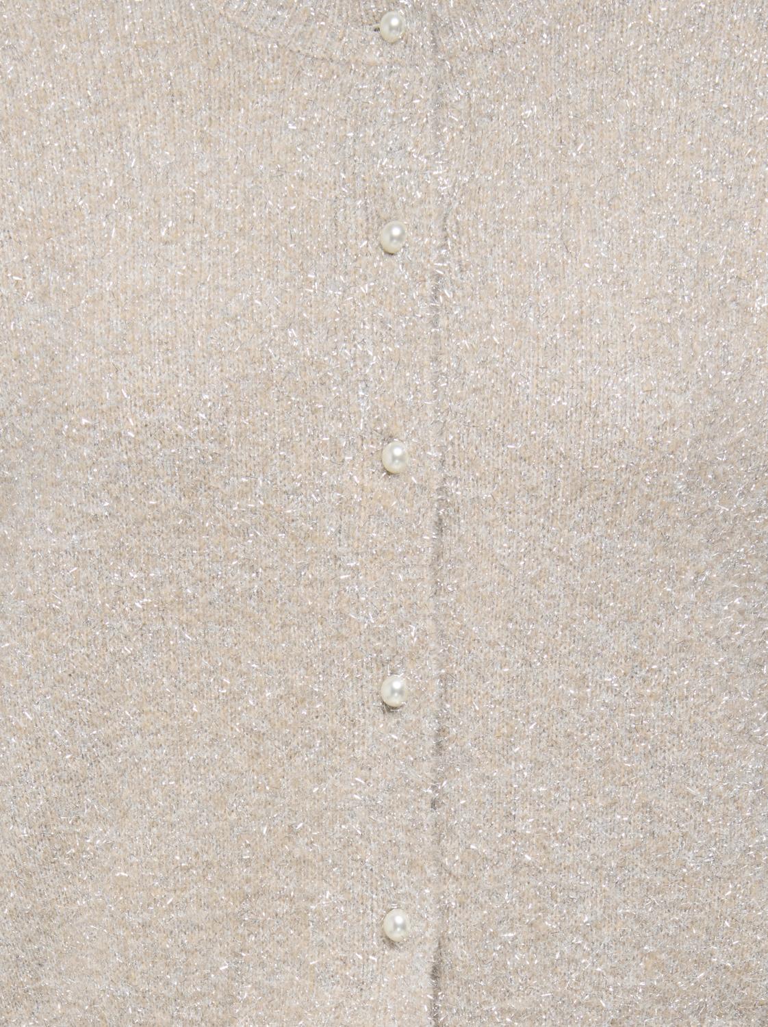 model_shot-detail