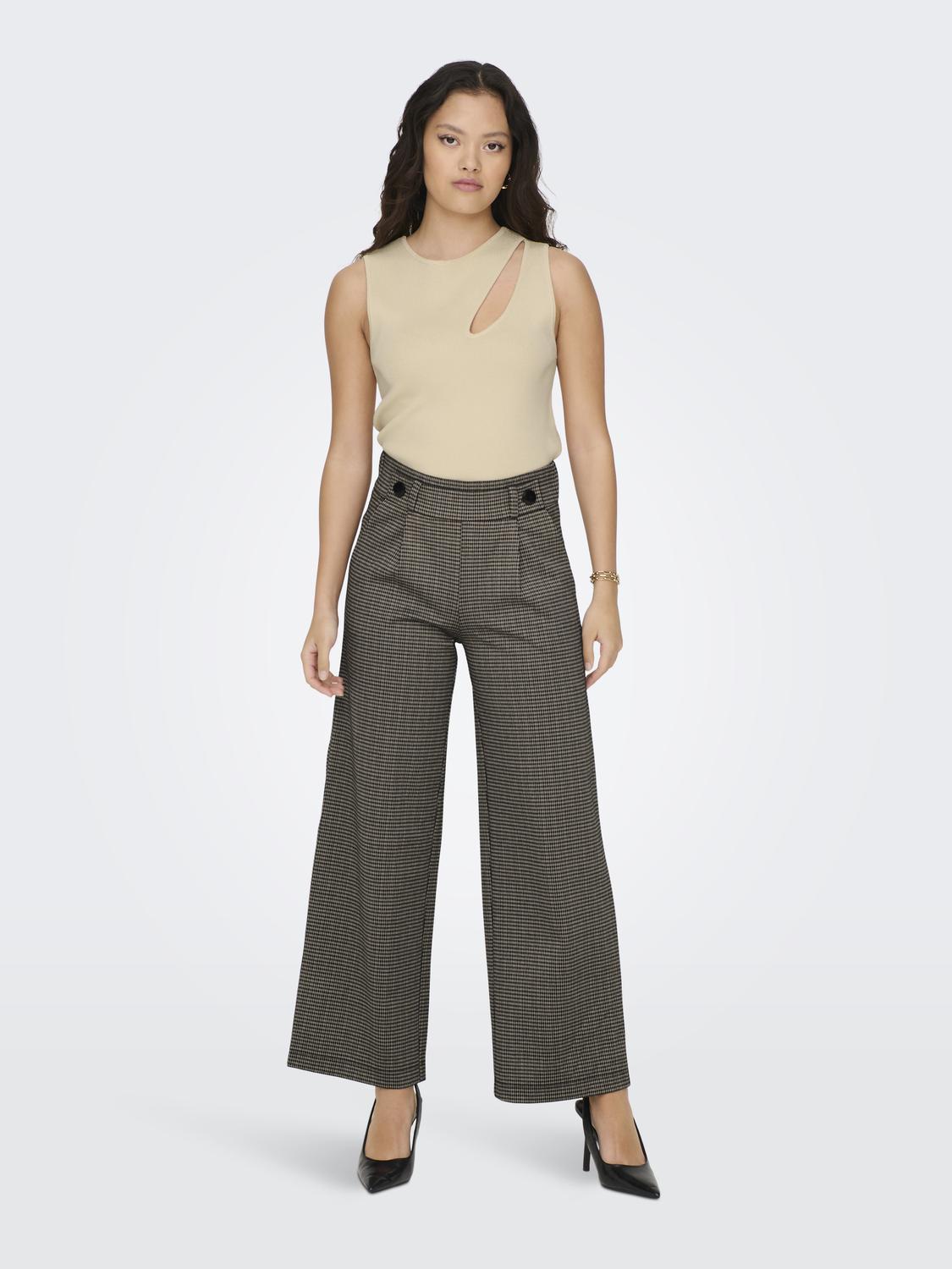 model_shot-front_full
