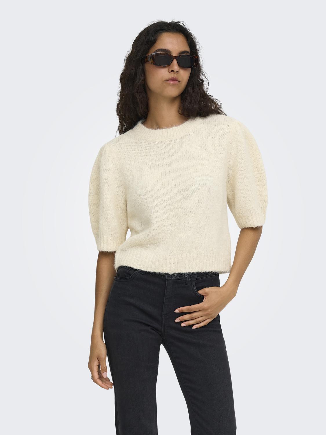 model_shot-front