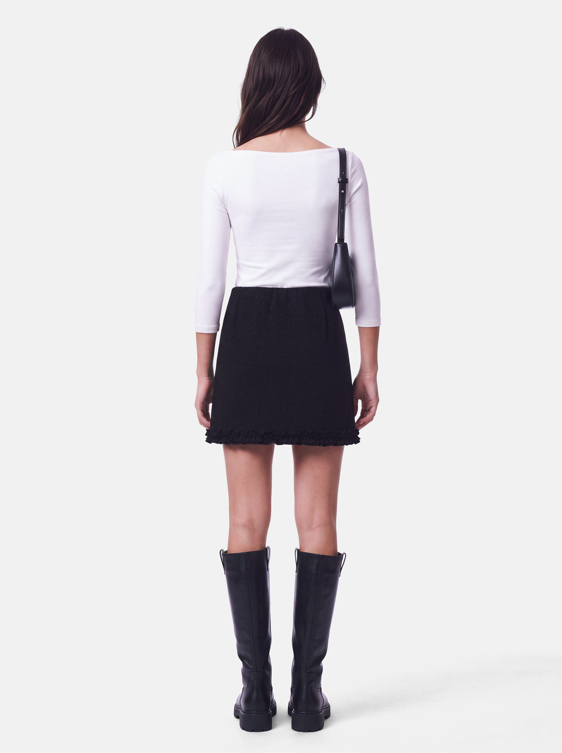 model_shot-back